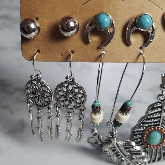 Western Style Earring Set - Picture 2 of 4